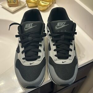 Nike Air Max Correlate